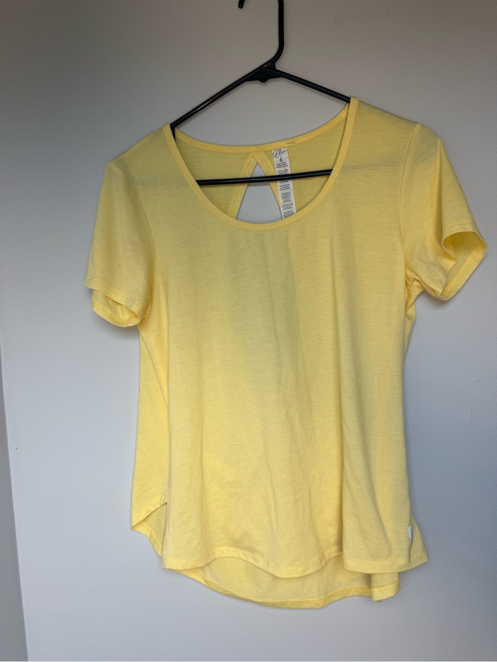 Ellie Yellow Short Sleeve Scoop Neck Top